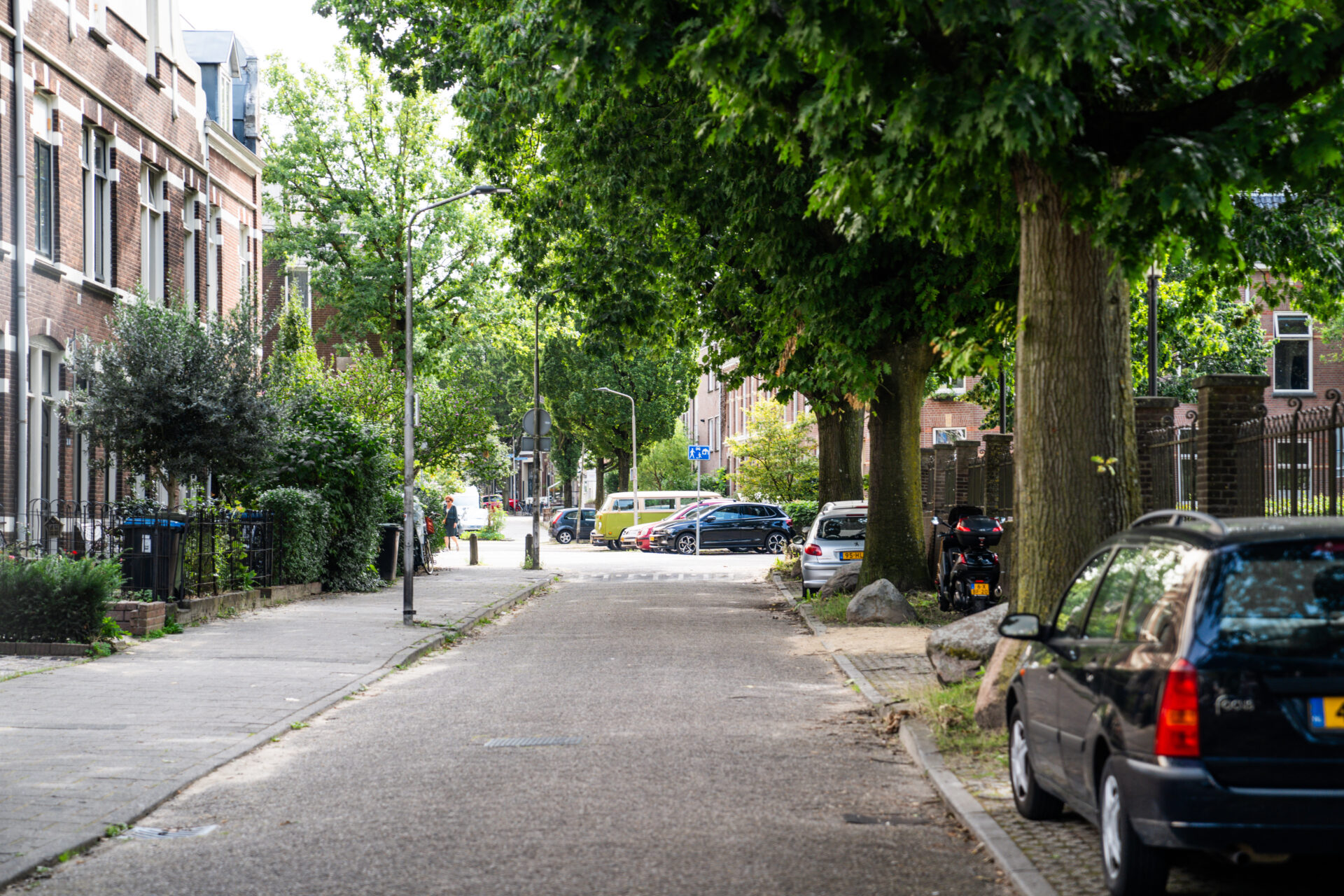 Afbeelding van een straat met woningen