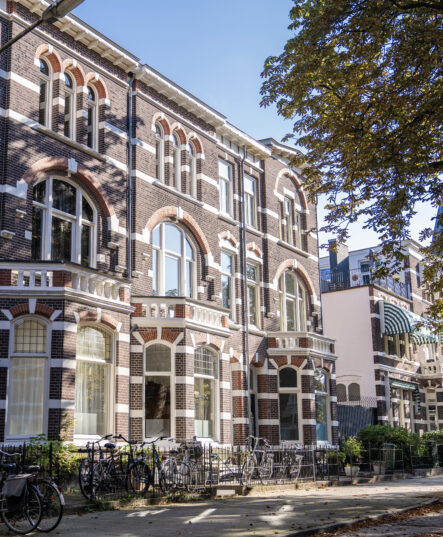 Foto van statige herenhuizen in Nijmegen Oost