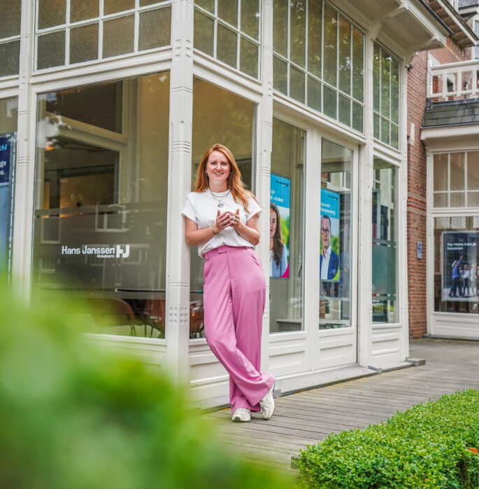 Makelaar voor het kantoor in Nijmegen